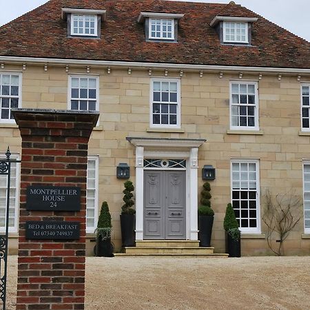 Montpellier House Bed & Breakfast Newport Pagnell Exterior foto