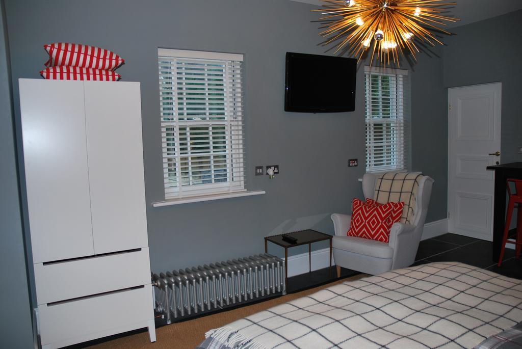 Montpellier House Bed & Breakfast Newport Pagnell Exterior foto