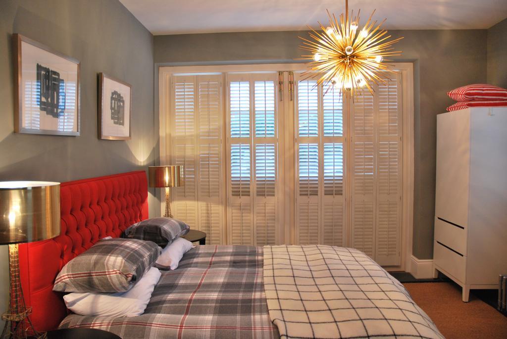 Montpellier House Bed & Breakfast Newport Pagnell Exterior foto